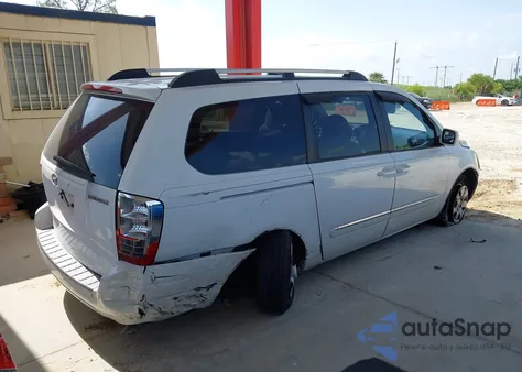 2008 Hyundai Entourage Gls/Limited z USA, uszkodzony, nr VIN KNDMC233X86051265